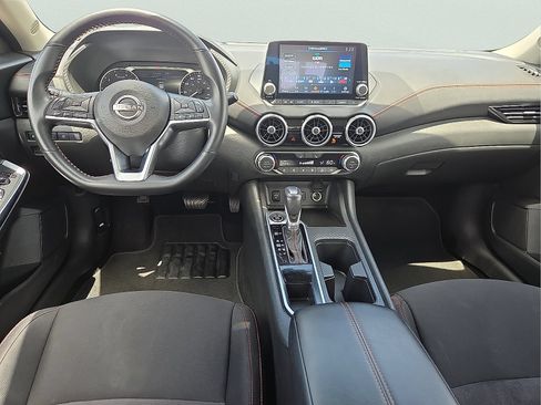 Used 2025 Nissan Sentra SR FWD image 11