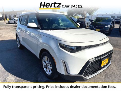 Used 2025 Kia Soul LX w/ LX Technology Package FWD image 1