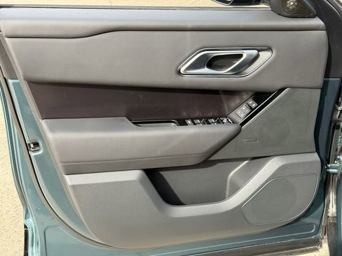 Used 2026 Land Rover Range Rover Velar Dynamic SE image 11