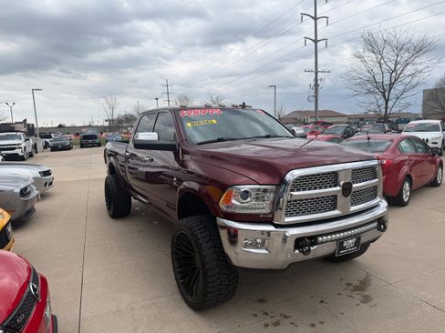 Used 2017 RAM 2500 Laramie w/ Snow Chief Group AWD/4WD image 2
