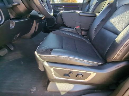 Used 2022 RAM 1500 Laramie image 17