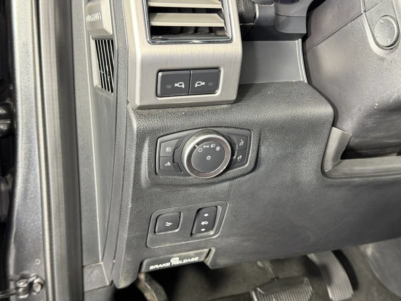 Used 2018 Ford F350 Platinum w/ Platinum Ultimate Package AWD/4WD image 76