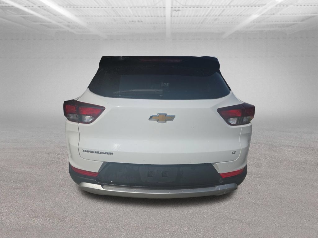 Used 2025 Chevrolet TrailBlazer LT FWD image 5