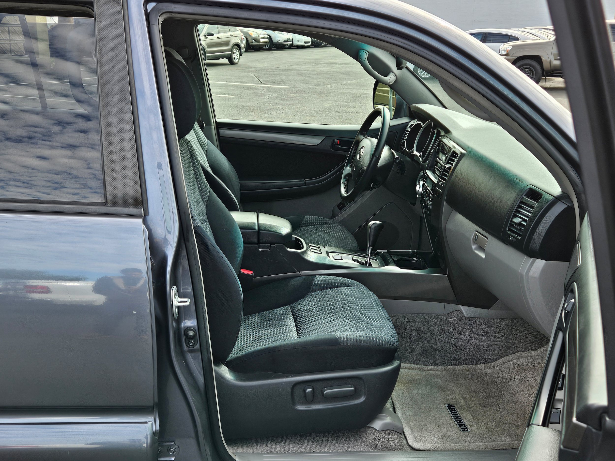 Used 2006 Toyota 4Runner 4WD image 24