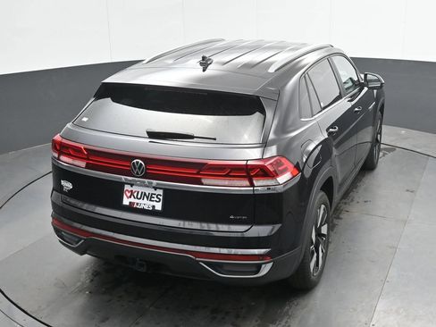 Used 2024 Volkswagen Atlas Cross Sport SE AWD/4WD image 29