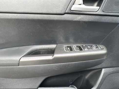 Used 2022 Kia Sportage LX w/ LX FWD Value Edition Package image 14