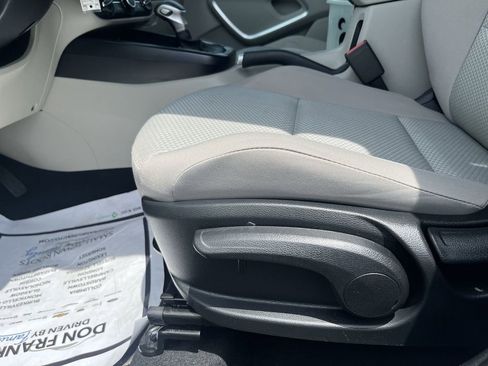 Certified 2025 Kia Soul LX w/ LX Technology Package FWD image 18