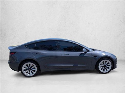 Used 2023 Tesla Model 3 Standard Range RWD image 4