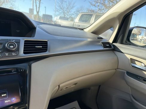 Used 2016 Honda Odyssey EX-L image 21