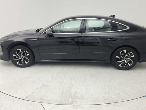 Used 2025 Hyundai Sonata SEL FWD image 4