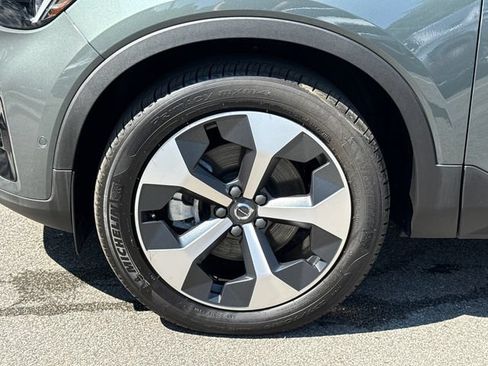 Used 2026 Volvo XC40 B5 Plus AWD/4WD image 10