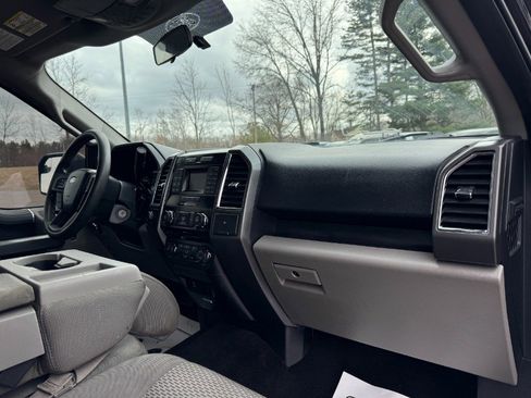 Used 2016 Ford F150 XLT image 19
