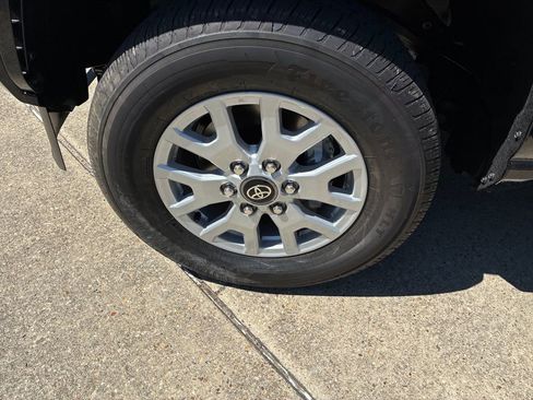 New 2026 Toyota Tacoma SR5 image 32