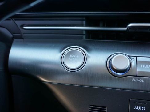 Used 2025 Hyundai Kona SEL image 24