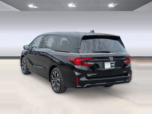 New 2026 Honda Odyssey Elite image 3