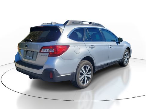 Used 2019 Subaru Outback 2.5i Limited w/ Popular Package #2 image 7