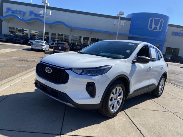 Used 2023 Ford Escape Active FWD image 4