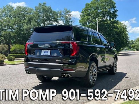 Used 2025 GMC Yukon Denali Ultimate AWD/4WD image 6