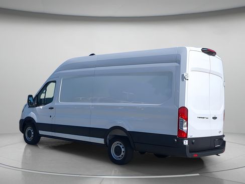 New 2026 Ford Transit 250 148 High Roof Extended image 44