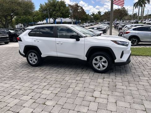 Used 2024 Toyota RAV4 LE FWD image 15