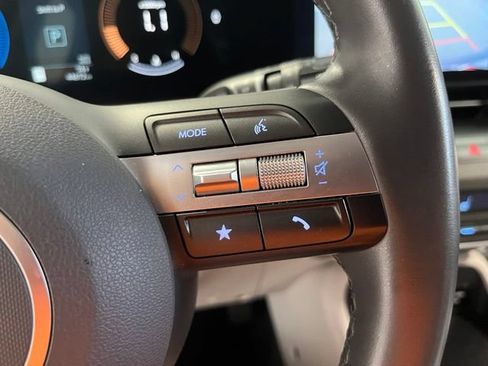 Used 2024 Hyundai Kona SEL AWD/4WD image 27
