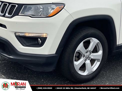 Used 2018 Jeep Compass Latitude w/ Popular Equipment Group AWD/4WD image 8