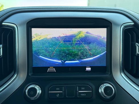 Used 2021 GMC Sierra 1500 Elevation w/ X31 Off-Road Package AWD/4WD image 3