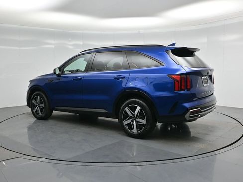 Used 2021 Kia Sorento EX image 7