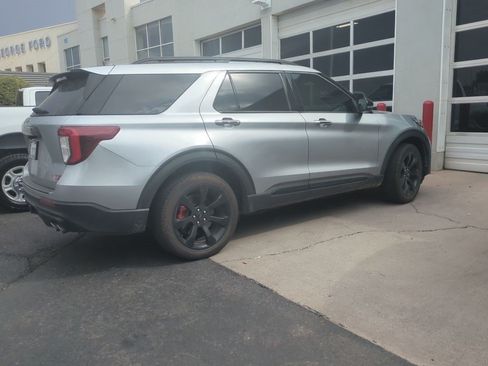 Used 2023 Ford Explorer ST w/ Equipment Group 401A AWD/4WD image 4