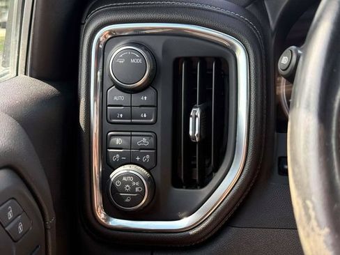 Used 2020 Chevrolet Silverado 1500 LTZ w/ LTZ Premium Package AWD/4WD image 25