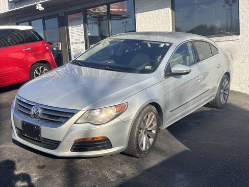 Used 2011 Volkswagen CC Sport FWD image 2