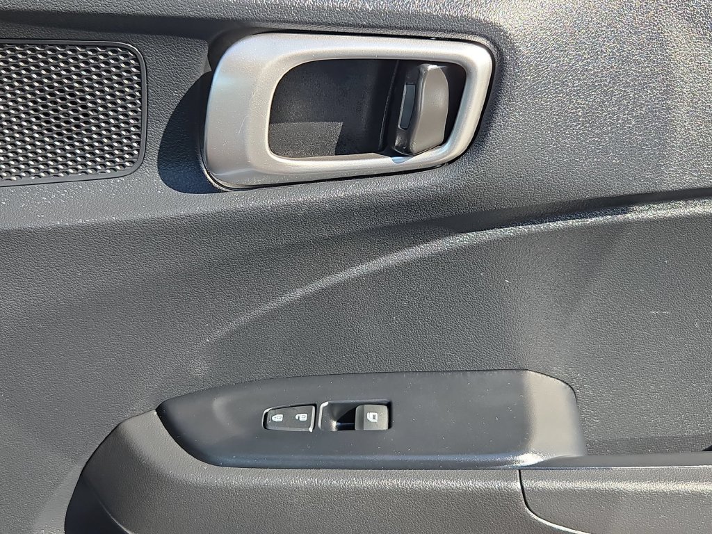 Used 2026 Hyundai Venue SEL FWD image 35