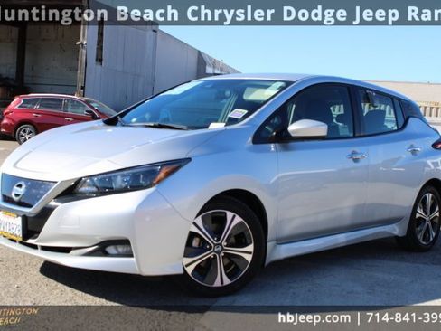 Used 2022 Nissan Leaf SV image 10