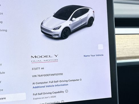 Used 2022 Tesla Model Y Performance AWD/4WD image 7