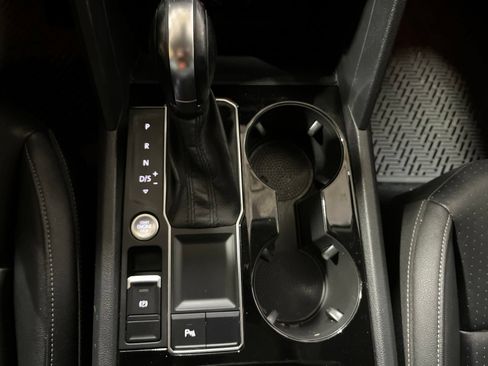 Used 2019 Volkswagen Atlas SEL R-Line FWD image 25
