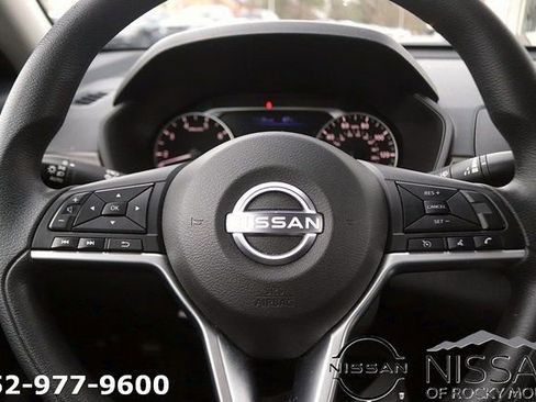 Certified 2024 Nissan Altima 2.5 SV FWD image 18