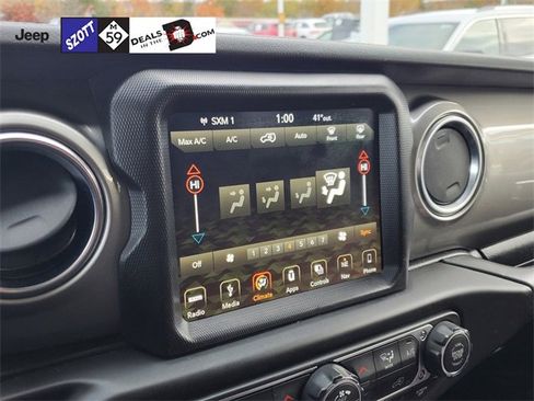 Used 2018 Jeep Wrangler Unlimited Sahara w/ Dual Top Group image 26