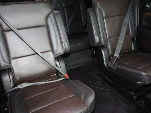 Used 2021 Chevrolet Suburban High Country image 24