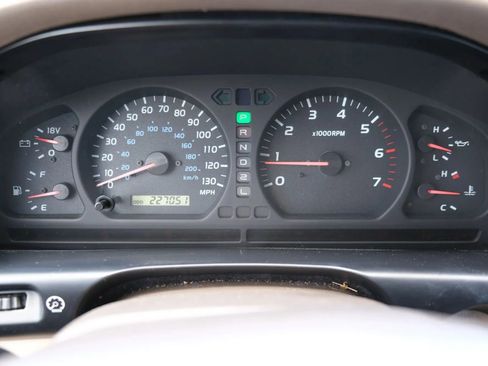 Used 2000 Toyota Land Cruiser image 48