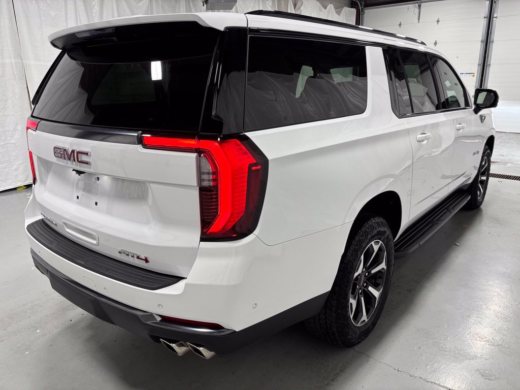 Used 2026 GMC Yukon XL AT4 AWD/4WD image 7