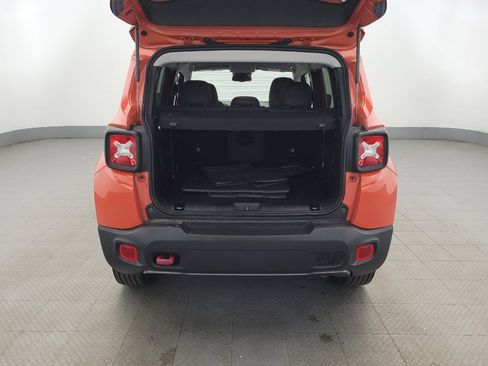 Used 2021 Jeep Renegade Trailhawk image 29