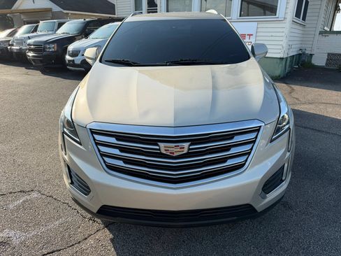 Used 2017 Cadillac XT5 FWD image 4