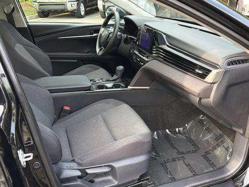 Used 2025 Toyota Camry LE FWD image 8