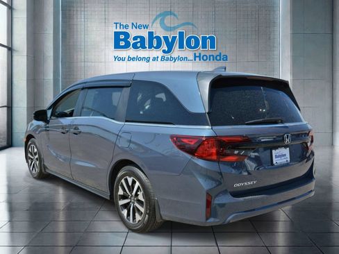 Used 2026 Honda Odyssey EX-L image 3