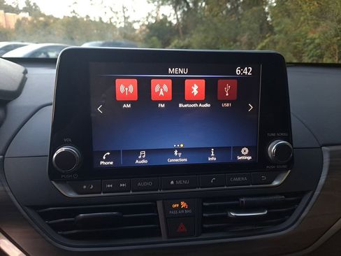 Used 2024 Nissan Altima 2.5 SV image 20