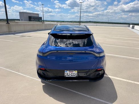 Used 2021 Aston Martin DBX AWD/4WD image 10