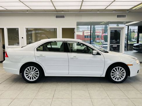 Used 2009 Mercury Milan Premier image 4