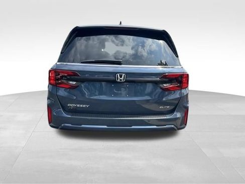 Used 2025 Honda Odyssey Elite image 6