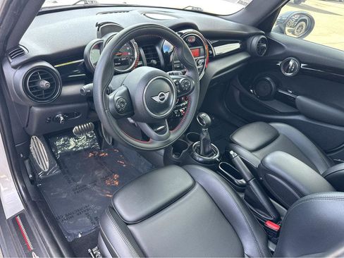 Used 2016 MINI Cooper S image 16