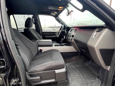 Used 2017 Ford Expedition EL XLT image 26